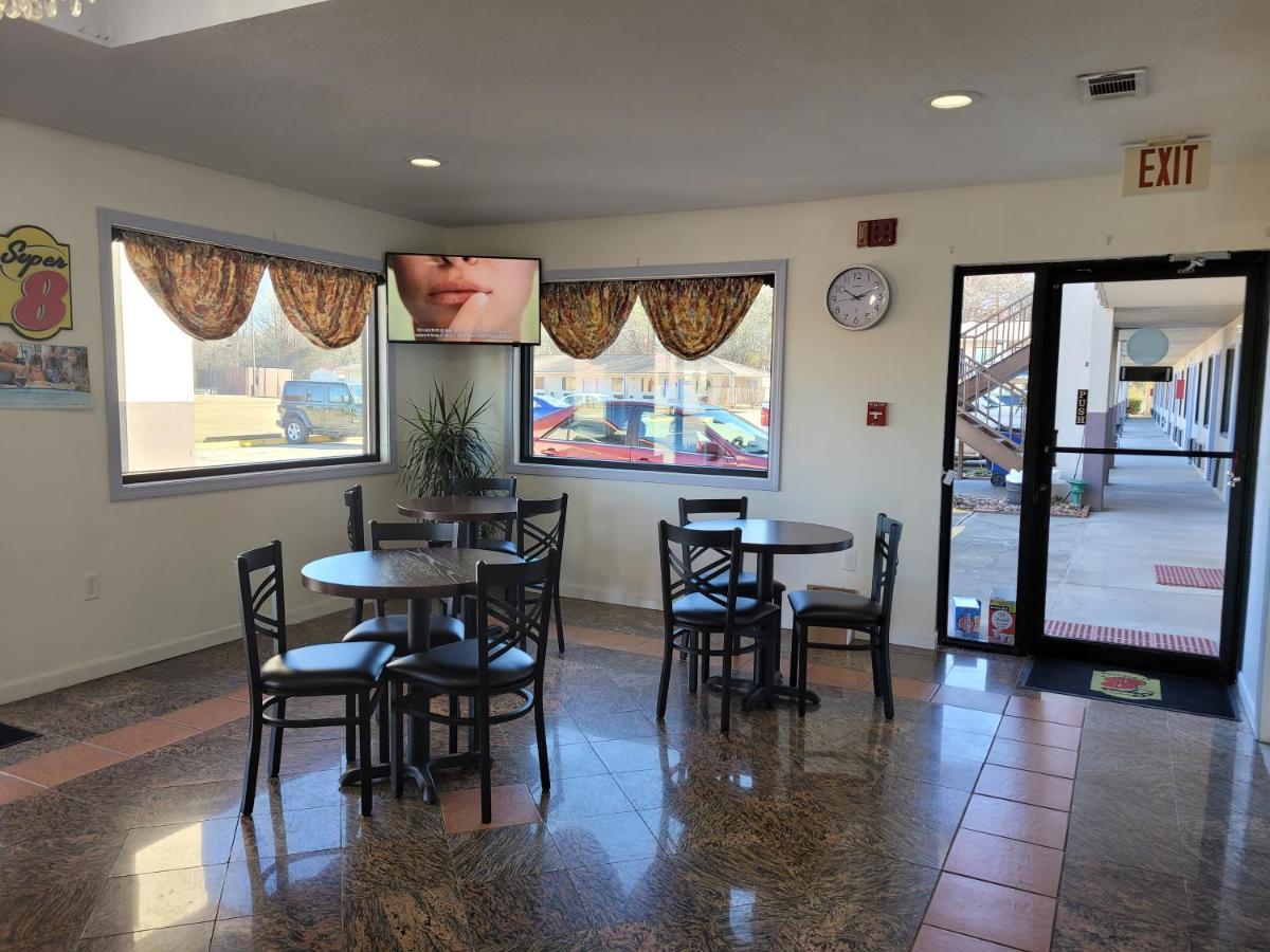 Super 8 By Wyndham Arkadelphia Caddo Valley Area Exteriör bild