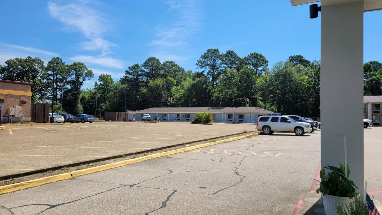 Super 8 By Wyndham Arkadelphia Caddo Valley Area Exteriör bild