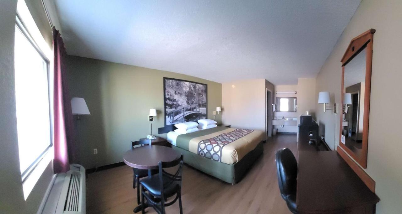 Super 8 By Wyndham Arkadelphia Caddo Valley Area Exteriör bild