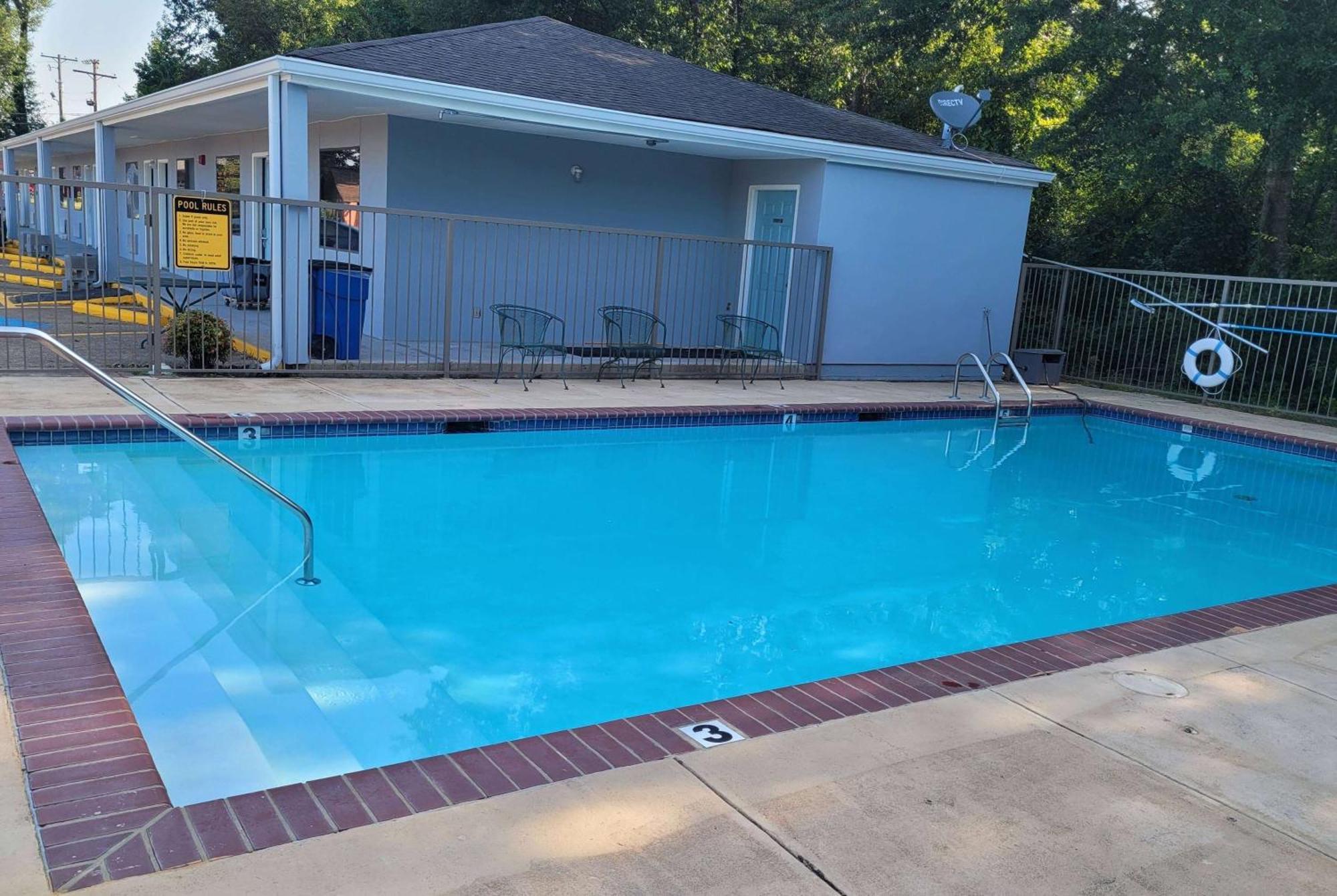 Super 8 By Wyndham Arkadelphia Caddo Valley Area Exteriör bild