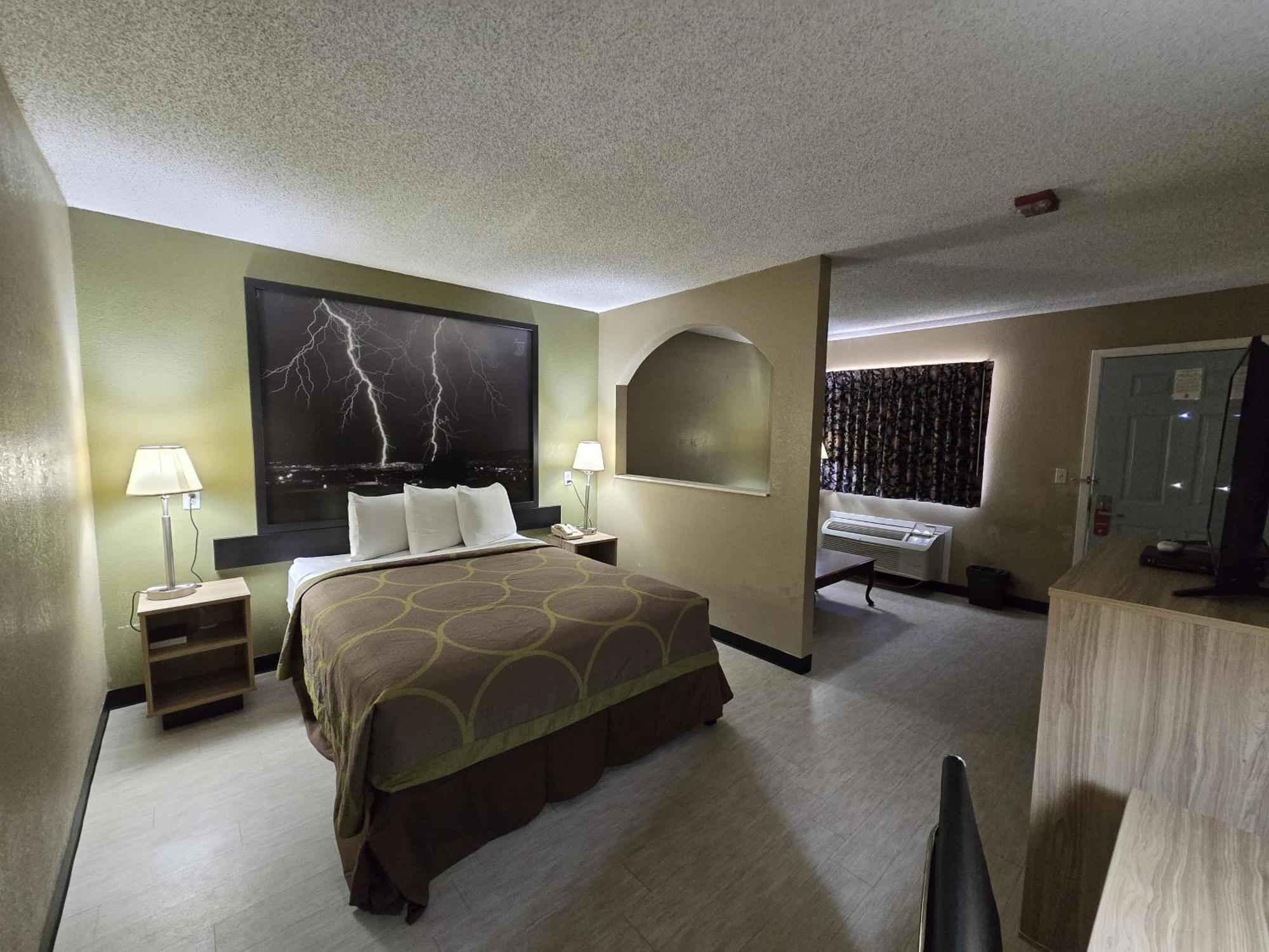 Super 8 By Wyndham Arkadelphia Caddo Valley Area Exteriör bild