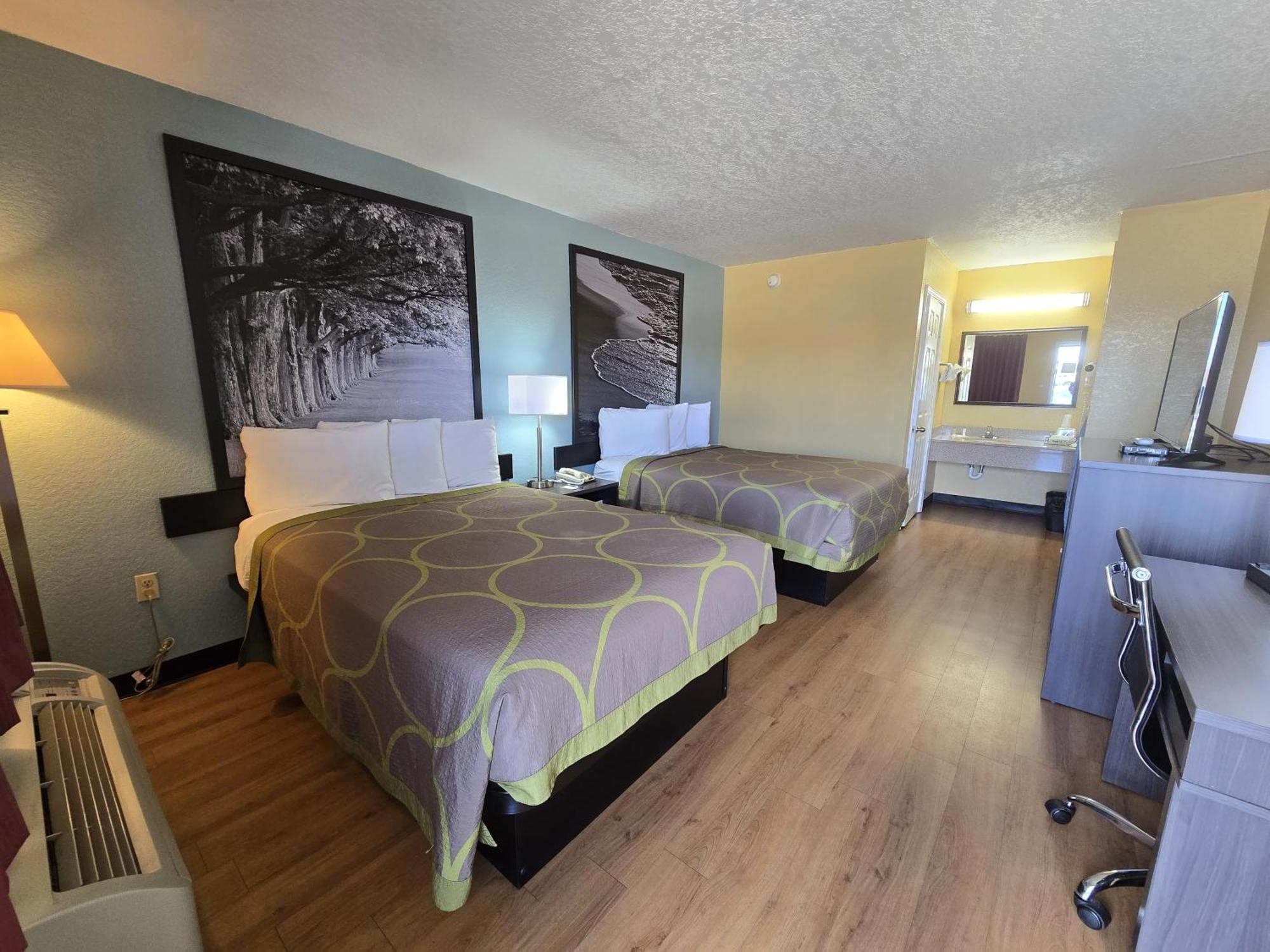 Super 8 By Wyndham Arkadelphia Caddo Valley Area Exteriör bild