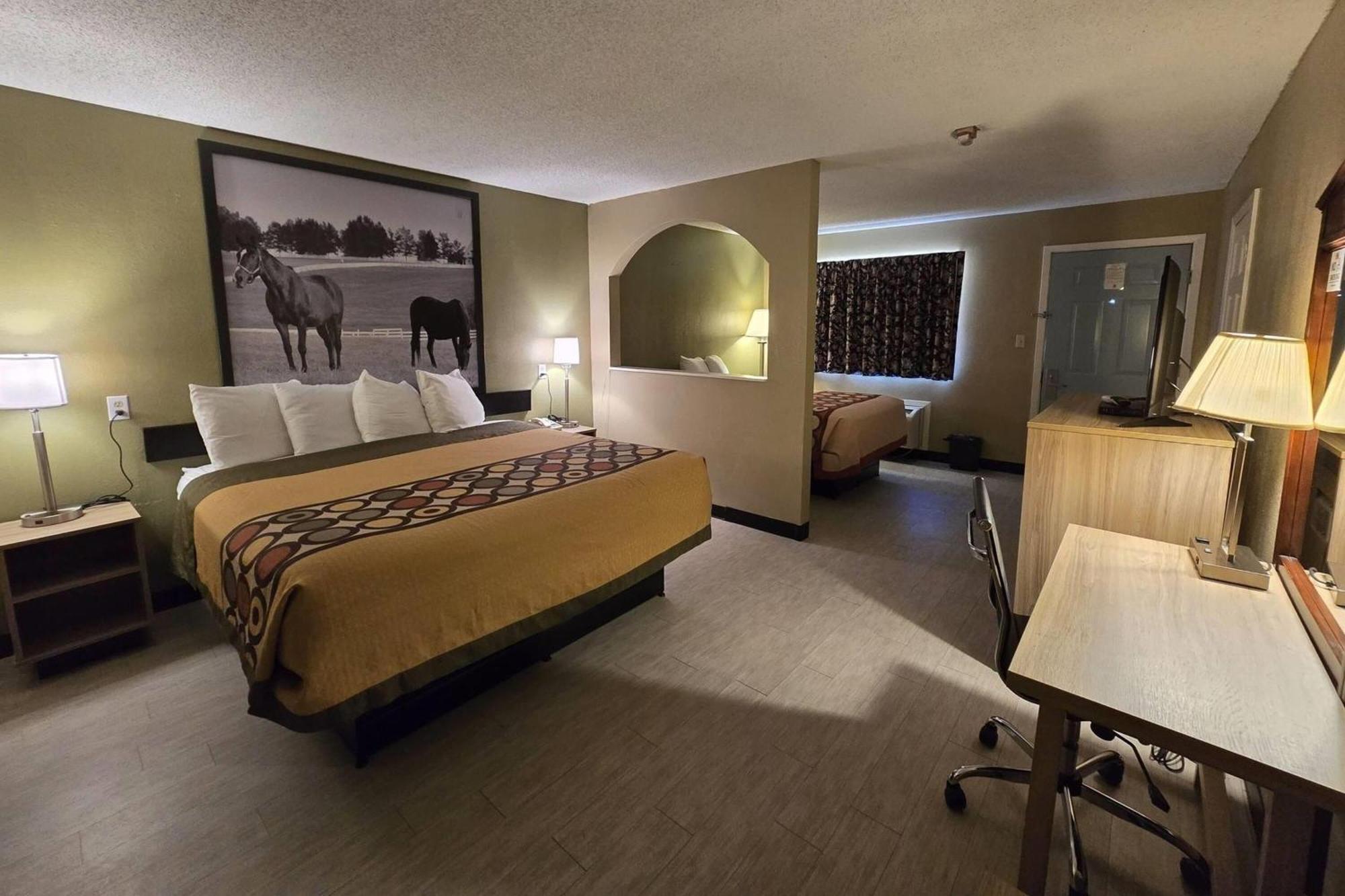Super 8 By Wyndham Arkadelphia Caddo Valley Area Exteriör bild